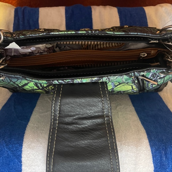 Stylish Green and Black camo Women's Bag - Picture 5 of 8